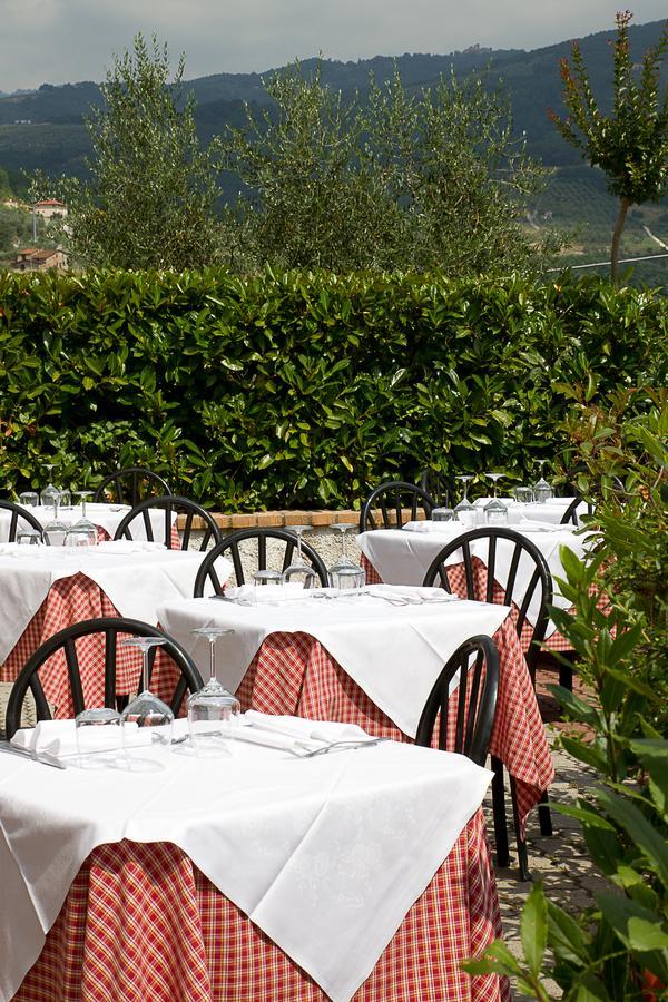 La Magione Hotel เซอราวาเลพิสโตเยเซ ภายนอก รูปภาพ